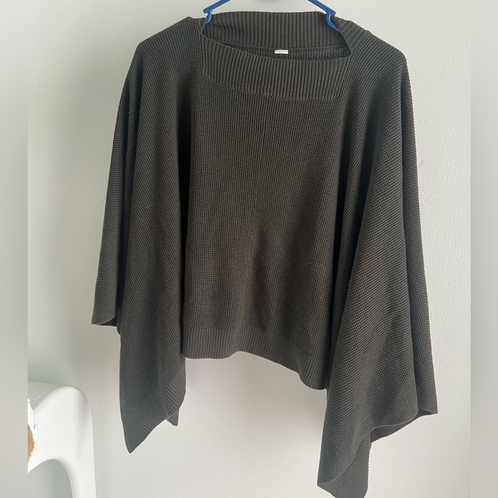 Lululemon Pancho